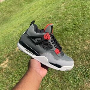 Jordan 4 Retro “infrared” size 9.5 with original box